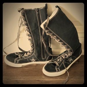 Kids Converse Chuck All Star Hi-tops! Size 1 🌟